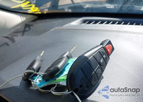 2016 Jeep Cherokee Latitude z USA, uszkodzony, nr VIN 1C4PJMCS3GW318671